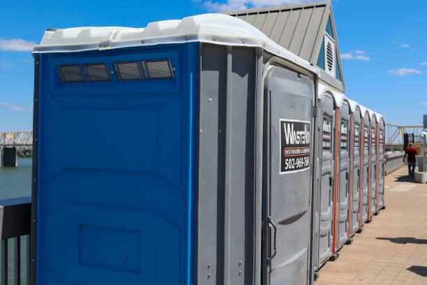 Best Standard Portable Toilet Rental  in Pine Ridge, FL